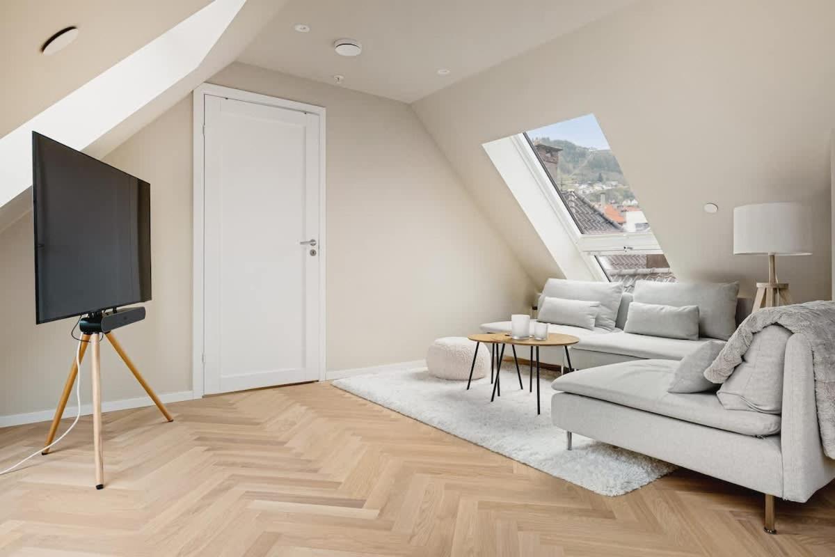 Dinbnb Apartments I Mid-City Luxury With Mini Balcony And Smart Tv & Sound System Bergen Exteriér fotografie